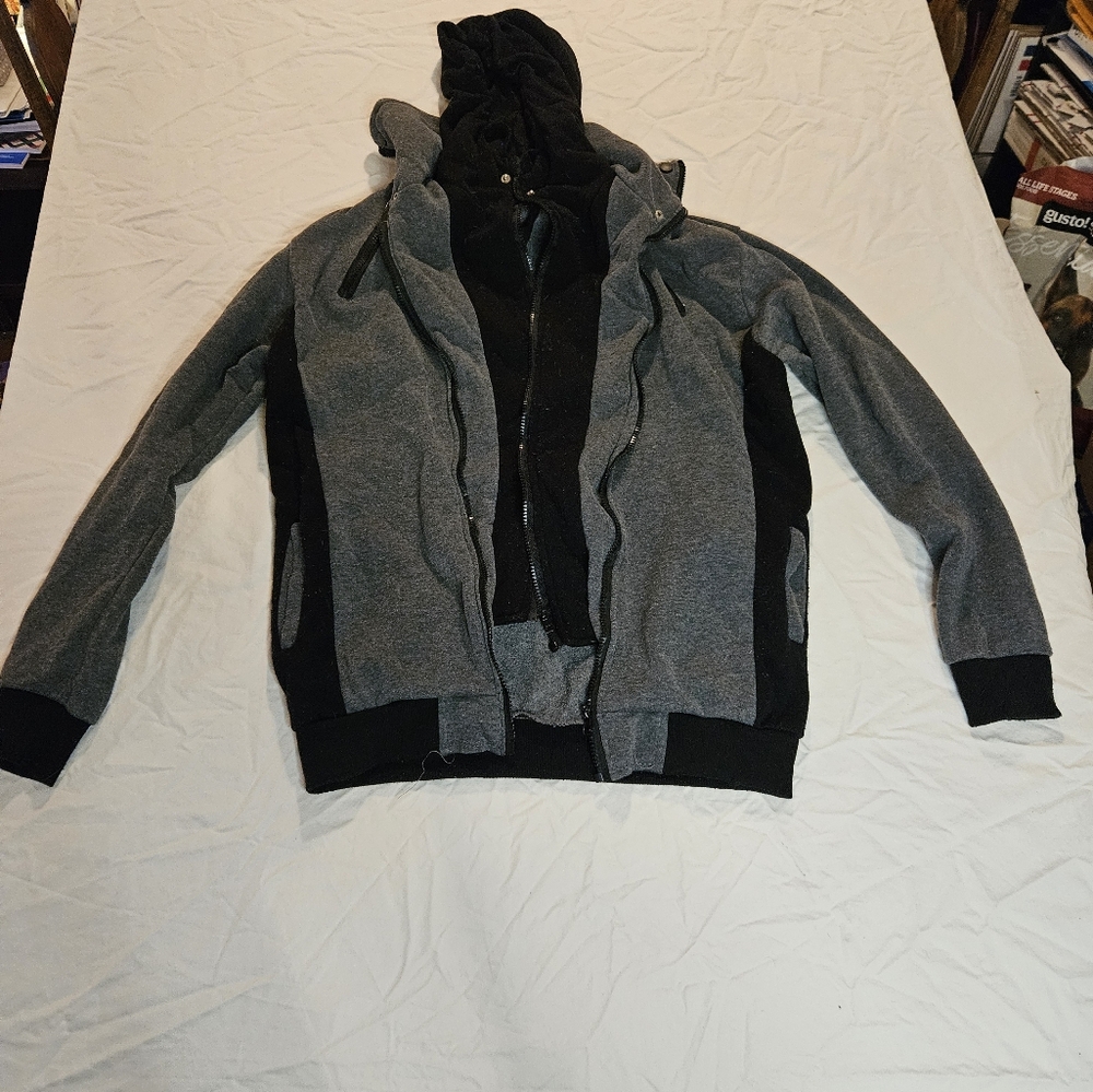 Vintage SPOP Gray Zippered Sweater with Hood